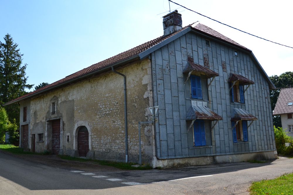 Pignon en bardage métallique 