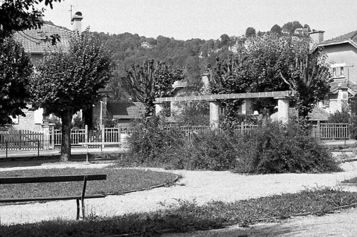 Jardin de la cité Oerlikon, Ornans (25). Base Mérimée IA00014694 © Région Franche-Comté, Inventaire du patrimoine