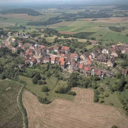Offlanges (39) vue aérienne / site d'implantation Village de crête / caue39 2016 - OFFLANGES (39290)