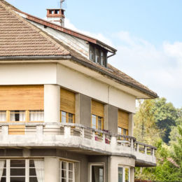 Habitat - Architecture XXème, maison patronale, photo CAUE39 09 2014 - LAVANS-LES-SAINT-CLAUDE (39170)