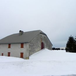 Levée de grange en pignon, mars 2013 caue 39 - LA PESSE (39370)