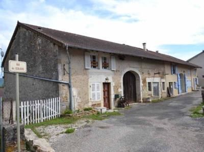 La Boissière, Jura, août 2012. Deux maisons accollées - LA BOISSIERE (39240)