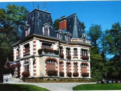 La Roseraie, demeure d'André Schwob - HERICOURT (70400)