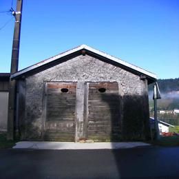 Bois d'Amont, Jura, sept 2012 caue39. La maison pastorale en gouttereau. Grenier fort - BOIS-D'AMONT (39220)