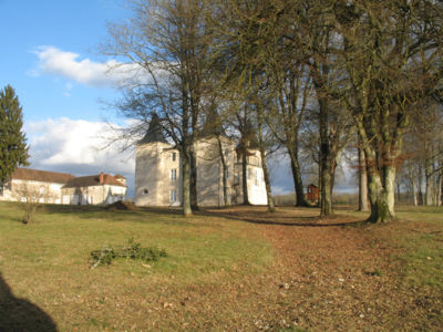 Noiron (Haute-Saône) : Château et dépendances - NOIRON (70100)
