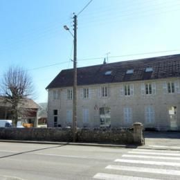 Pont-du-Navoy, Jura, avril 2011 : mairie - PONT-DU-NAVOY (39300)