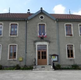 Lac-des-Rouge-Truites, Jura, juil 2014. Mairie-école - LAC-DES-ROUGES-TRUITES (39150)