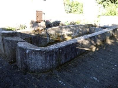 Mollans, Haute-Saône, oct 2016 caue70 : fontaine-lavoir - MOLLANS (70240)