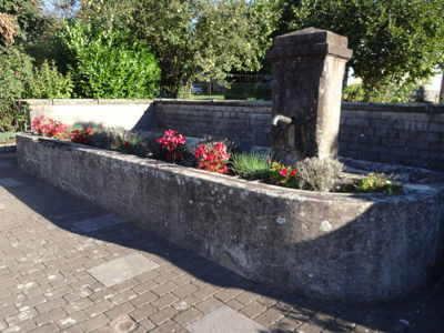Mollans, Haute-Saône, oct 2016 caue70 : fontaine-lavoir - MOLLANS (70240)