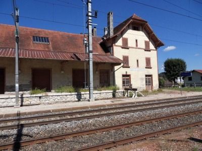 <p>Vaux-et-Chantegrue, Doubs, 2007 : la gare</p> - VAUX-ET-CHANTEGRUE (25160)