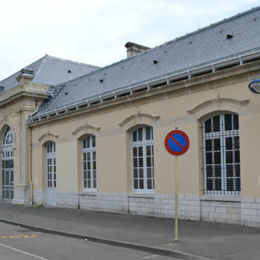 <p>Lure, Haute-Sa&ocirc;ne, 2016 CAUE70 : la gare</p> - LURE (70200)