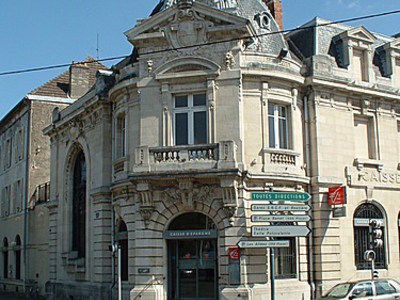 <p>Vesoul, Haute-Sa&ocirc;ne, CAUE70 : la Caisse d'Epargne en 2002</p> - VESOUL (70000)