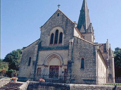 Eglise de Beaujeu (70) photo 1999 Xavier Borny - Inventaire MH - BEAUJEU-SAINT-VALLIER-PIERREJUX-ET-QUITTEUR (70100)