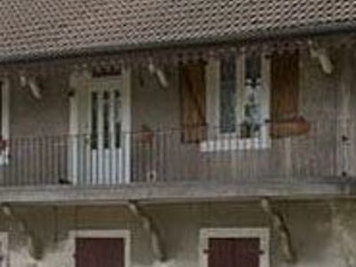 <p>Coursive et avanc&eacute;e de toiture port&eacute;es sur consoles sculpt&eacute;es, Ronchamp (70). Base M&eacute;rim&eacute;e IA70000151 &copy; R&eacute;gion Franche-Comt&eacute;, Inventaire du patrimoine</p> - RONCHAMP (70250)