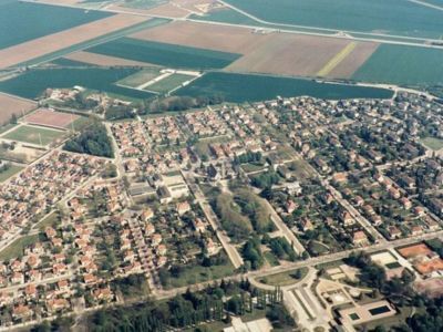 <p>Cité de Tavaux (39). Base Mérimée IA00125888 © Région Franche-Comté, Inventaire du patrimoine</p> - TAVAUX (39500)