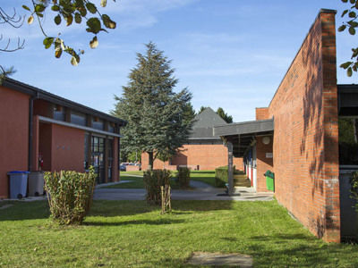 LEGTA Edgar-Faure, BACH Claude architecte -1969  © Région Bourgogne-Franche-Comté, Inventaire du patrimoine - 2012 - DOURLOT Sonia photographie : Liaison Lycée CFA - MONTMOROT (39570)