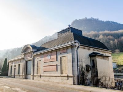 Bains Douches / caisse d'épargne, photo caue39 2016 12 - SALINS-LES-BAINS (39110)